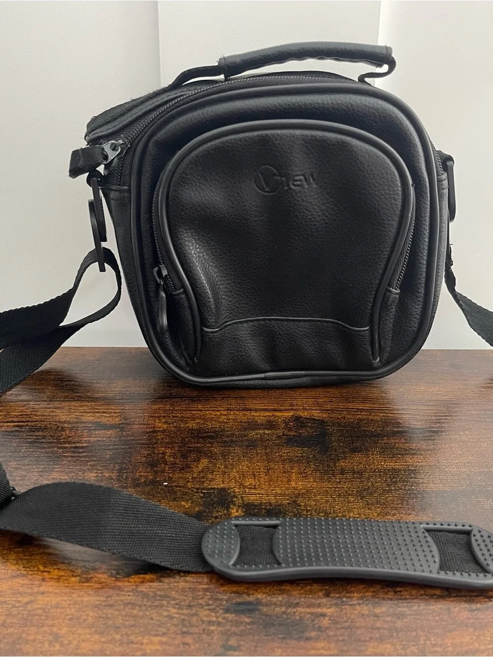 Compact Black Camera Case with Adjustable Shoulder Strap - Unbranded